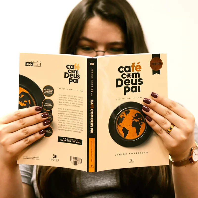 Kit Completo - livro Café com Deus + Caneca Personalizada com  amofada e chaveiro